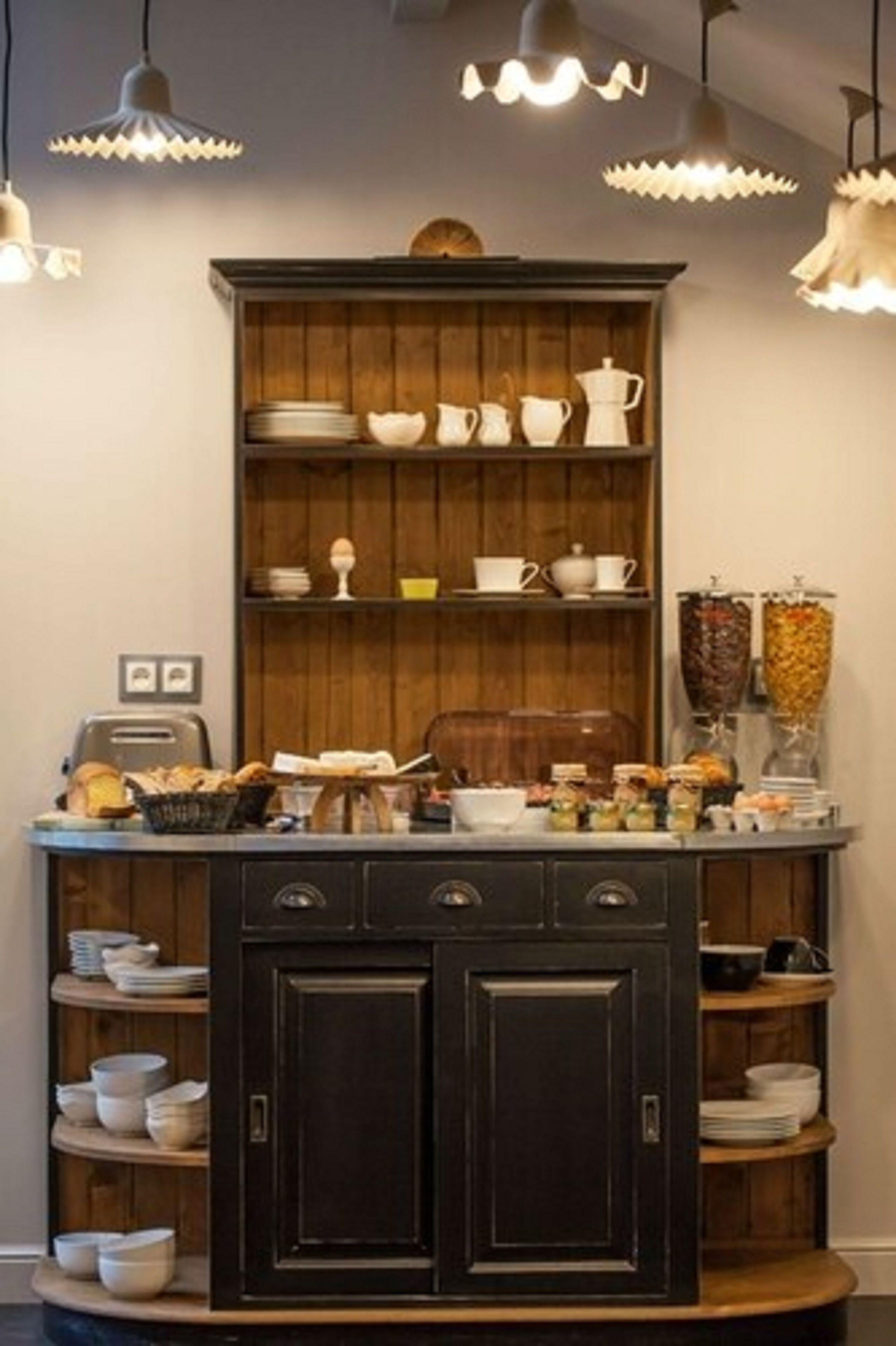 Hotel Le Mireille Parigi